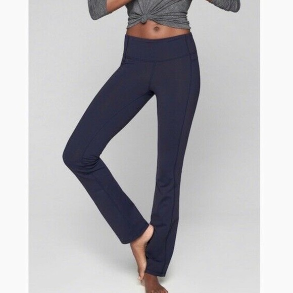 Athleta Pants - NWT ATHLETA POWERVITA STRAIGHT LEG PANT SIZE X SM